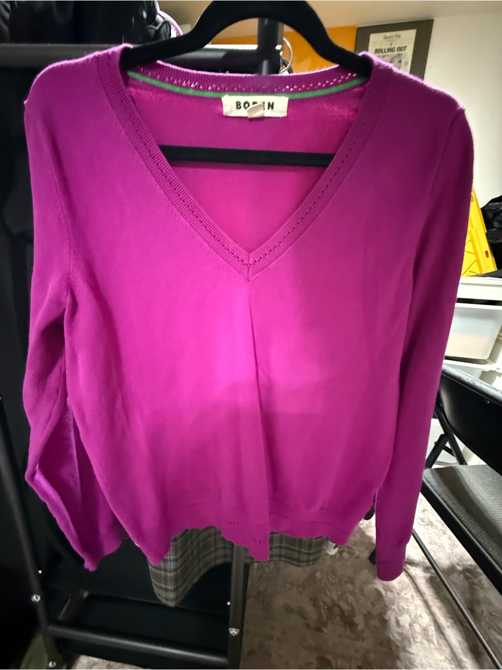 Boden Women's V-Neck Sweater in Bright Magenta